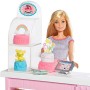 Barbie La Pasticceria Playset con Bambola Bionda, Isola per Cucinare, Forno e Accessori, Giocattolo per Bambini 4+ Anni