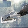 AmazonBasics - Spazzola da neve con raschietto per il ghiaccio