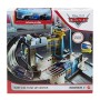 Cars- Playset Pista Rust-Eze Tune-Up Center Giocattolo per Bambini 4+ Anni, Multicolore, GJW43