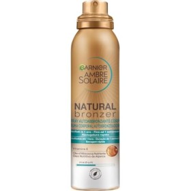 Garnier Ambre Solaire Natural Bronzer, Spray Autoabbronzante, Arricchito con Olio d'Albicocca Nutriente, Formula Vegana, 150 ml