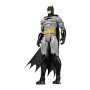 BATMAN Personaggio da 30 cm Articolato, Versione Grigio/Nero, dai 3 Anni, 6056680