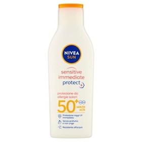 NIVEA SUN Crema Solare Sensitive Immediate Protect FP50+ in Flacone da 200 ml, Latte Solare con Aloe Vera e Antiossidanti, Prote